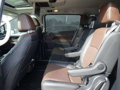 Used 2025 Honda Odyssey Elite image 16