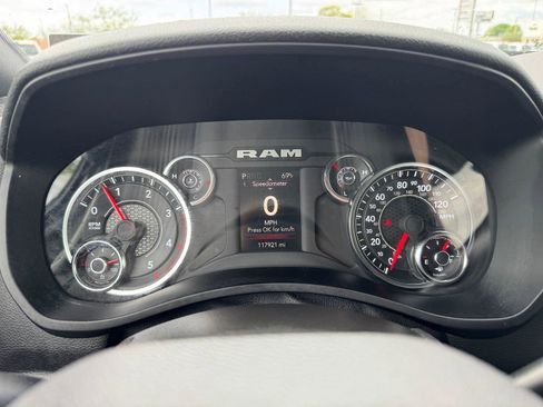 Used 2024 RAM 3500 Big Horn AWD/4WD image 10