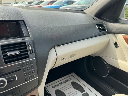 Used 2011 Mercedes-Benz C 300 Sedan image 15