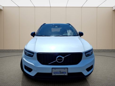 Used 2019 Volvo XC40 T5 R-Design AWD/4WD image 3