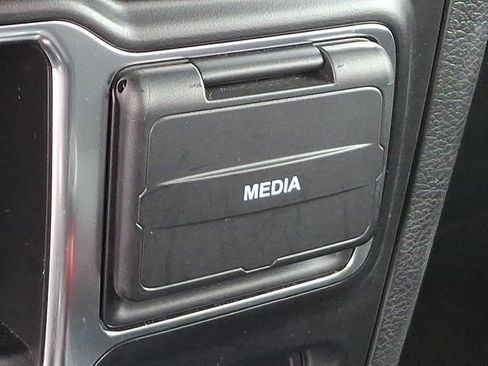 Used 2022 Jeep Wrangler Sport image 30