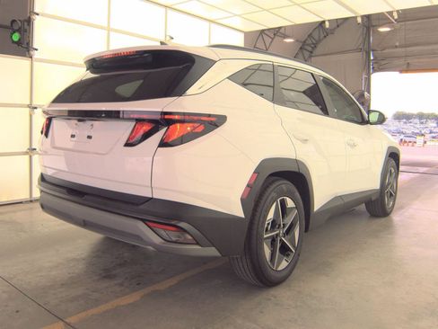 Used 2026 Hyundai Tucson SEL FWD image 4
