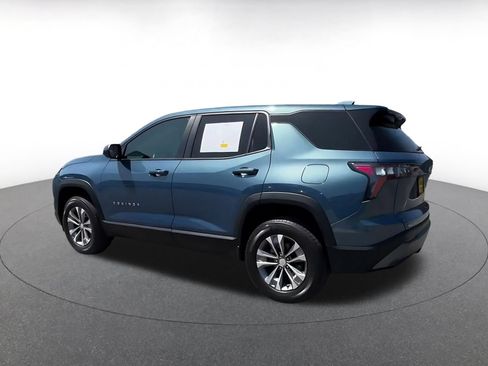 Used 2025 Chevrolet Equinox LT FWD image 9