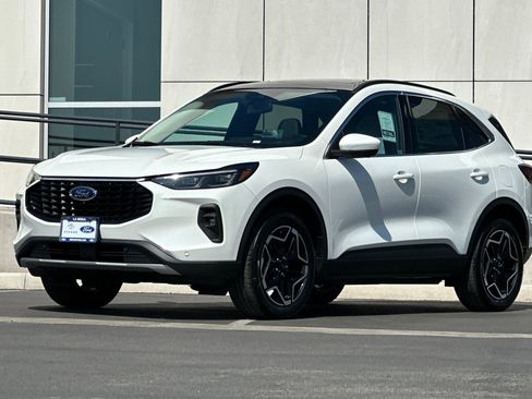 New 2025 Ford Escape Platinum w/ Premium Technology Package image 7