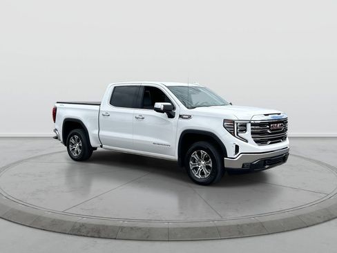 Used 2026 GMC Sierra 1500 SLT AWD/4WD image 2