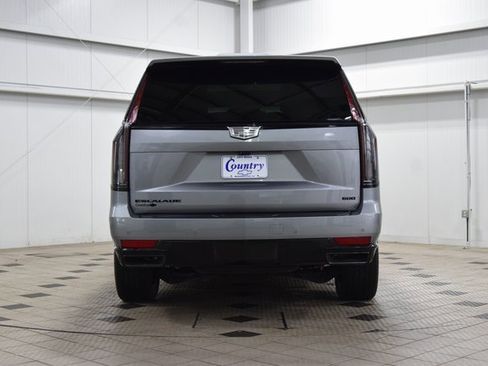 Used 2023 Cadillac Escalade Sport w/ LPO, ONYX Package image 7