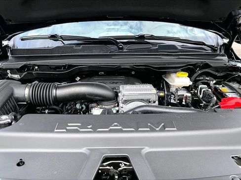 New 2026 RAM 1500 Laramie AWD/4WD image 35