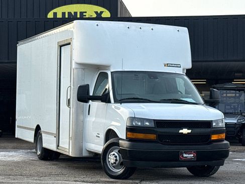 Used 2021 Chevrolet Express 4500 4500 Van w/ Power Convenience Package image 1