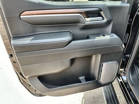 New 2026 GMC Sierra 1500 Denali w/ Denali Reserve Package image 15