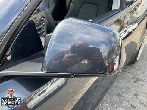 Used 2024 Tesla Model Y 2WD image 93