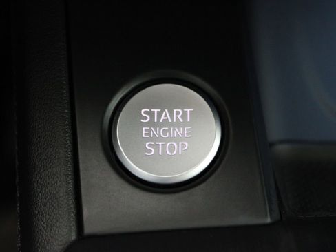 Used 2019 Audi A4 2.0T Premium Plus w/ Premium Plus Package image 25