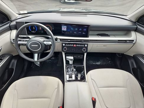 Used 2025 Hyundai Tucson SEL FWD image 9