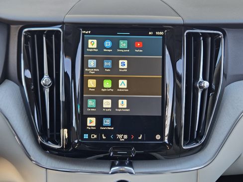 Used 2025 Volvo XC60 T8 Plus w/ Protection Package Premier image 24