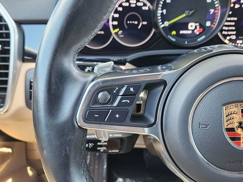 Used 2019 Porsche Cayenne E-Hybrid AWD/4WD image 17