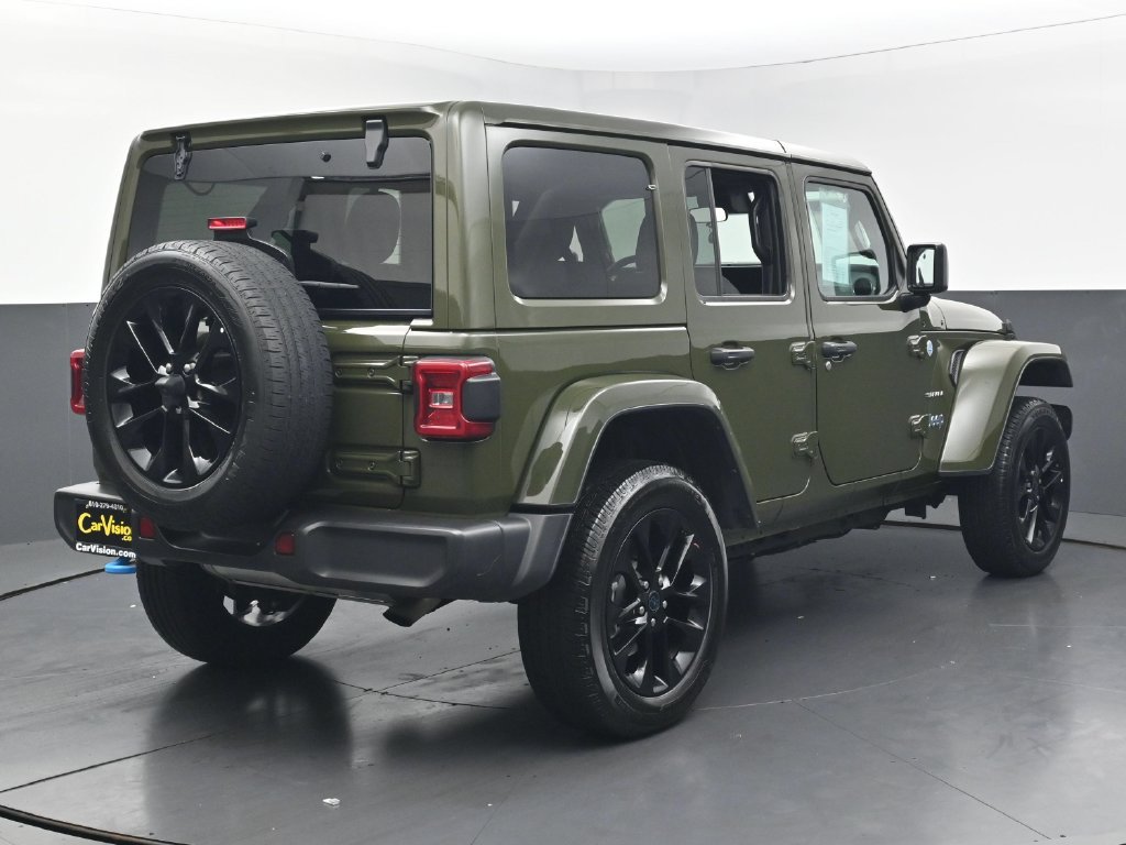 Used 2024 Jeep Wrangler Unlimited Sahara AWD/4WD image 5