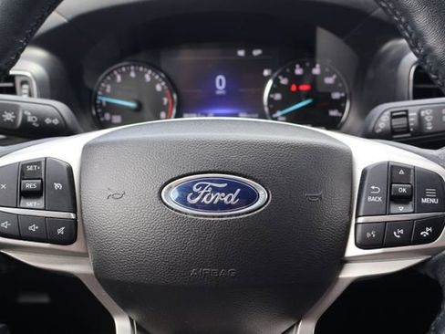 Used 2023 Ford Explorer XLT w/ Equipment Group 202A AWD/4WD image 12