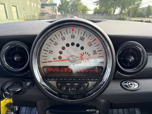 Used 2011 MINI Cooper S FWD image 19