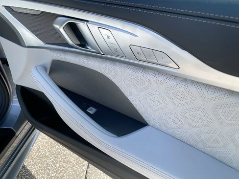 Used 2025 BMW M8 Competition image 23