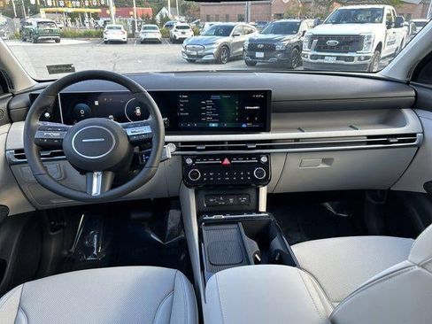 New 2025 Hyundai Tucson Limited image 48