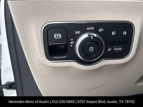 Certified 2025 Mercedes-Benz GLA 250 image 21