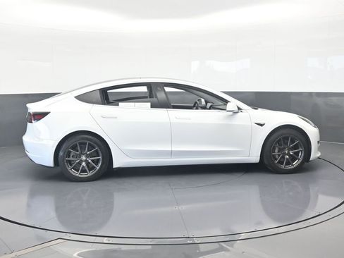 Used 2019 Tesla Model 3 image 7