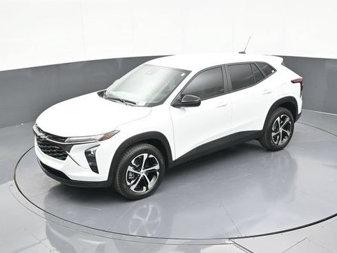 New 2026 Chevrolet Trax RS w/ Driver Confidence Package FWD image 59