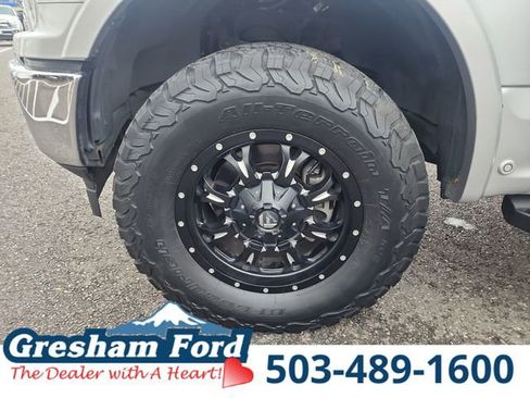 Used 2018 Ford F150 Lariat w/ Equipment Group 502A Luxury AWD/4WD image 35
