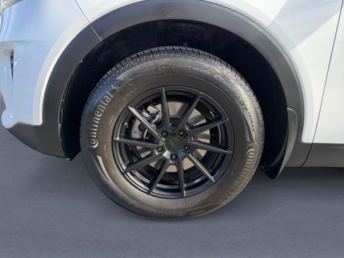 Used 2019 Kia Sorento EX w/ EX Touring Package image 9