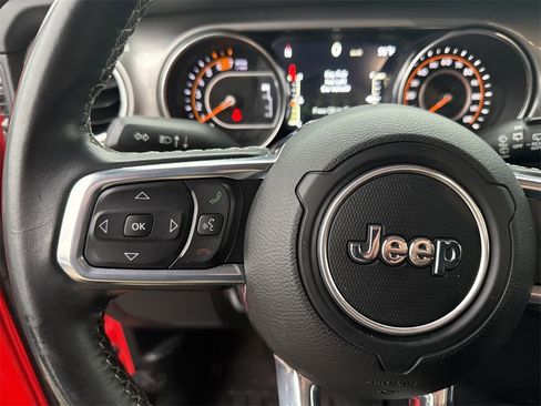 Used 2021 Jeep Wrangler Unlimited Sahara image 27