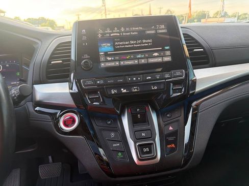 Used 2021 Honda Odyssey Touring image 21