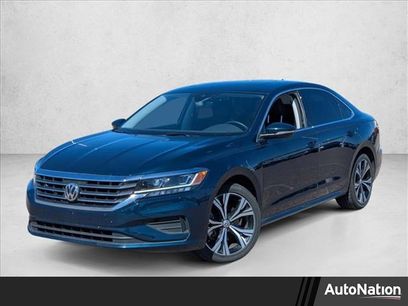 Used 2021 Volkswagen Passat 2.0T SE