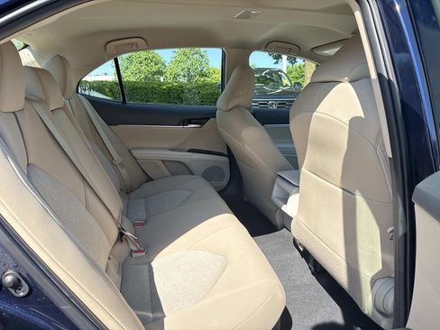 Used 2021 Toyota Camry LE FWD image 21