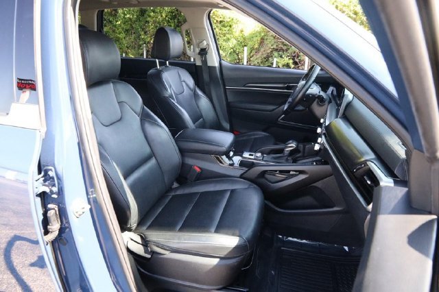 Used 2025 Kia Telluride S FWD image 33