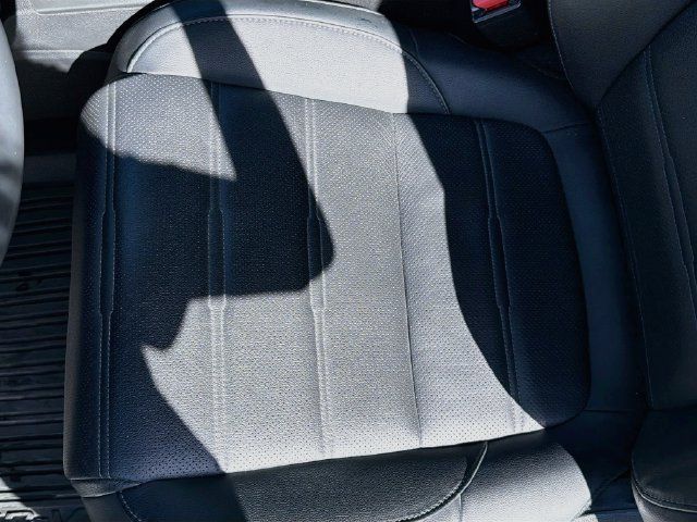 Used 2022 Honda CR-V EX-L image 19