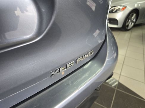Used 2021 Toyota Highlander XLE image 34