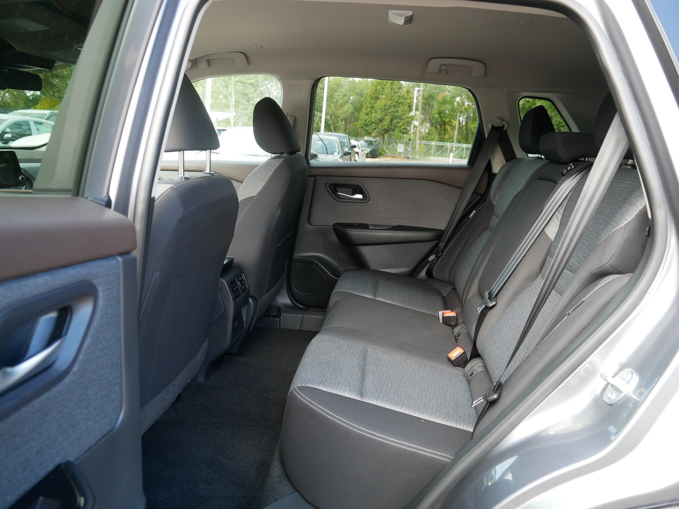 Certified 2023 Nissan Rogue SV AWD/4WD image 35