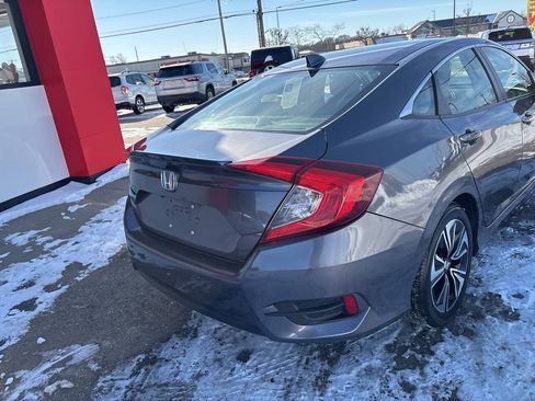 Used 2018 Honda Civic EX-T image 6