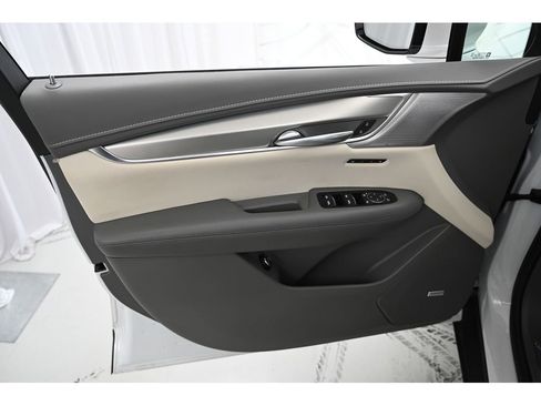 Used 2022 Cadillac XT5 Premium Luxury w/ Technology Package image 31