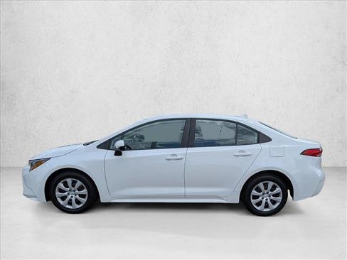 Used 2024 Toyota Corolla LE FWD image 9