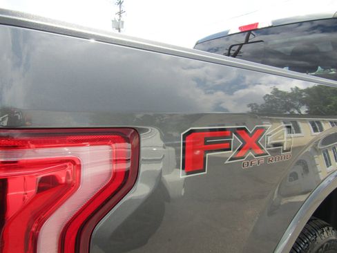 Used 2016 Ford F150 Lariat w/ Equipment Group 502A Luxury AWD/4WD image 9