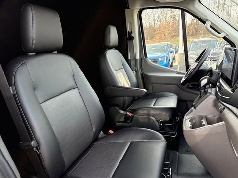 New 2026 Ford Transit 250 148 Medium Roof w/ Load Area Protection Package RWD image 12