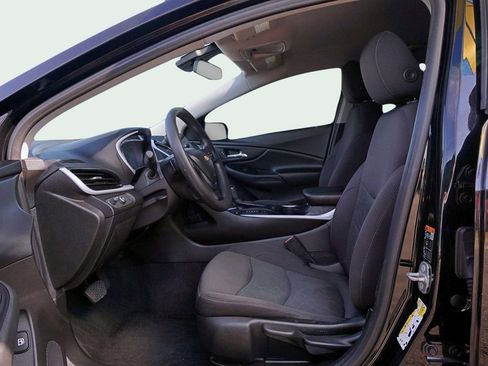 Used 2018 Chevrolet Volt LT image 16