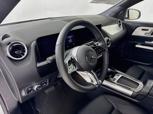 New 2026 Mercedes-Benz GLA 250 image 10