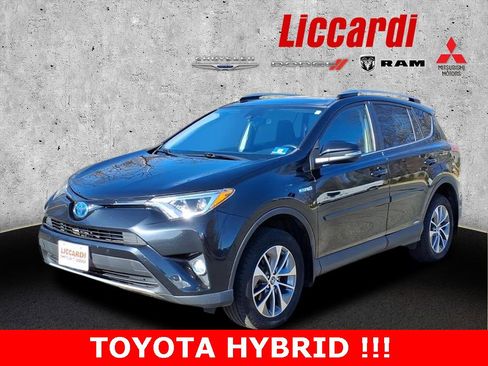 Used 2018 Toyota RAV4 XLE w/ Convenience Package image 3