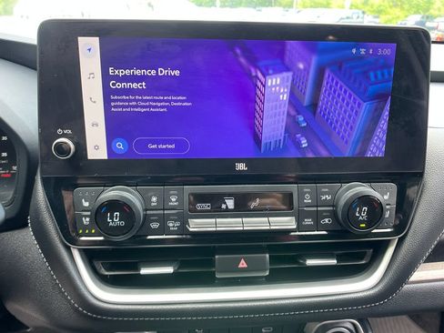 Used 2025 Toyota Grand Highlander AWD image 19