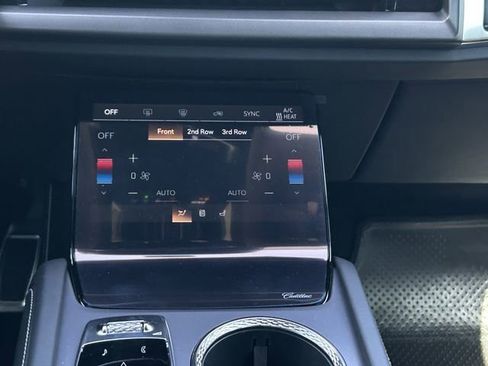 New 2026 Cadillac Vistiq Luxury image 18