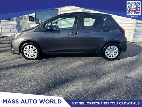 Used 2016 Toyota Yaris L image 1