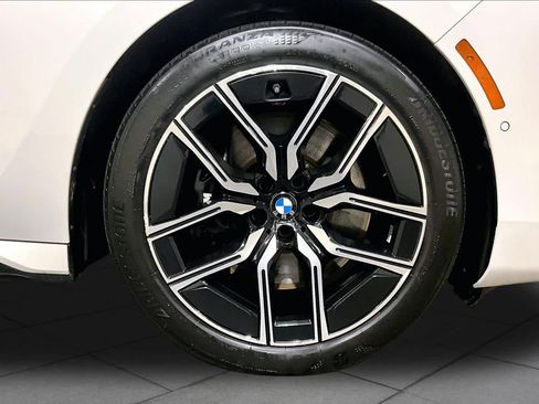 Used 2026 BMW 740i xDrive AWD/4WD image 10