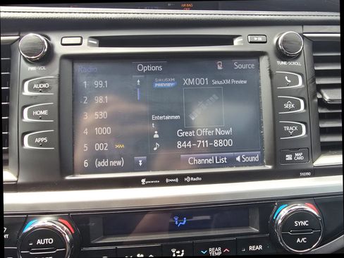 Used 2019 Toyota Highlander XLE image 30