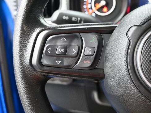 Used 2025 Jeep Gladiator Sport AWD/4WD image 30